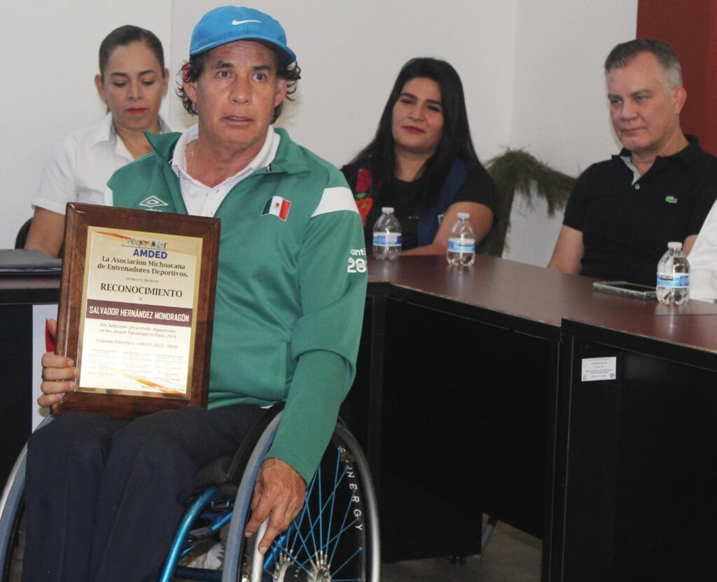 MERECIDOS RECONOCIMIENTOS