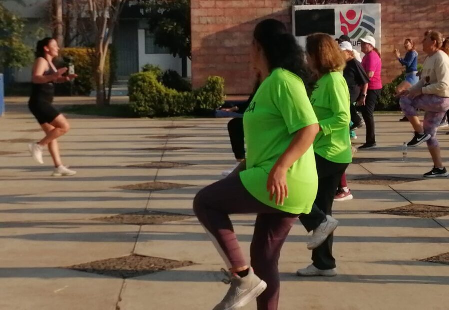 Impulsan con zumba la activación física de las morelianas