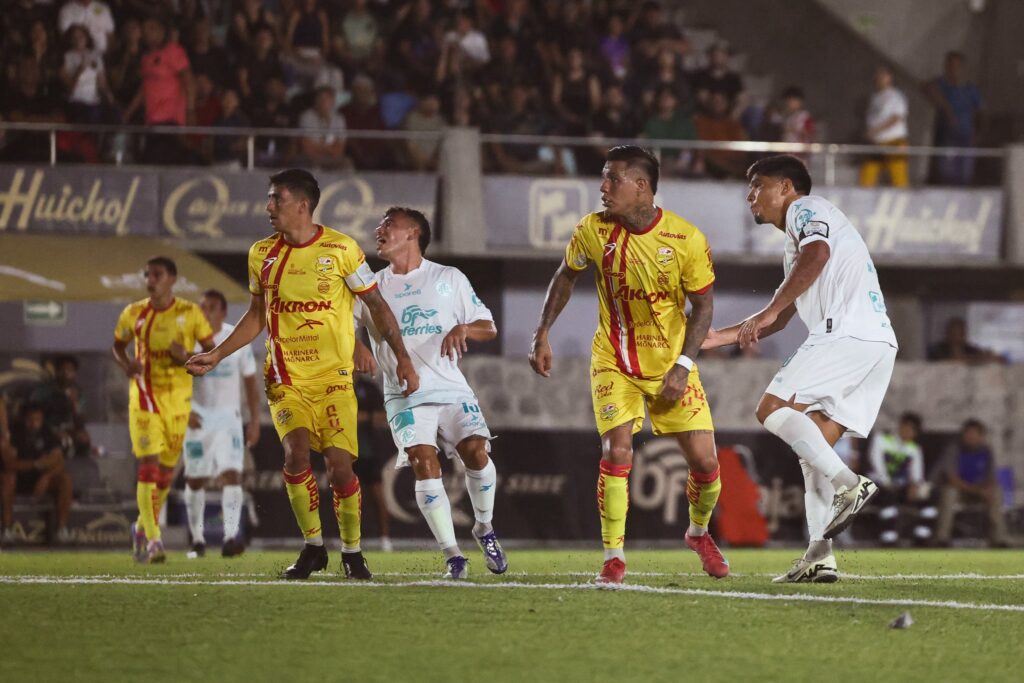 Atlético Morelia revive su peor pesadilla al perder 3-0 con Atlético La Paz