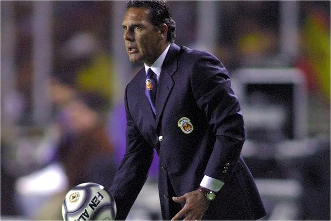 Muere ex entrenador argentino que dirigió a Monarcas Morelia