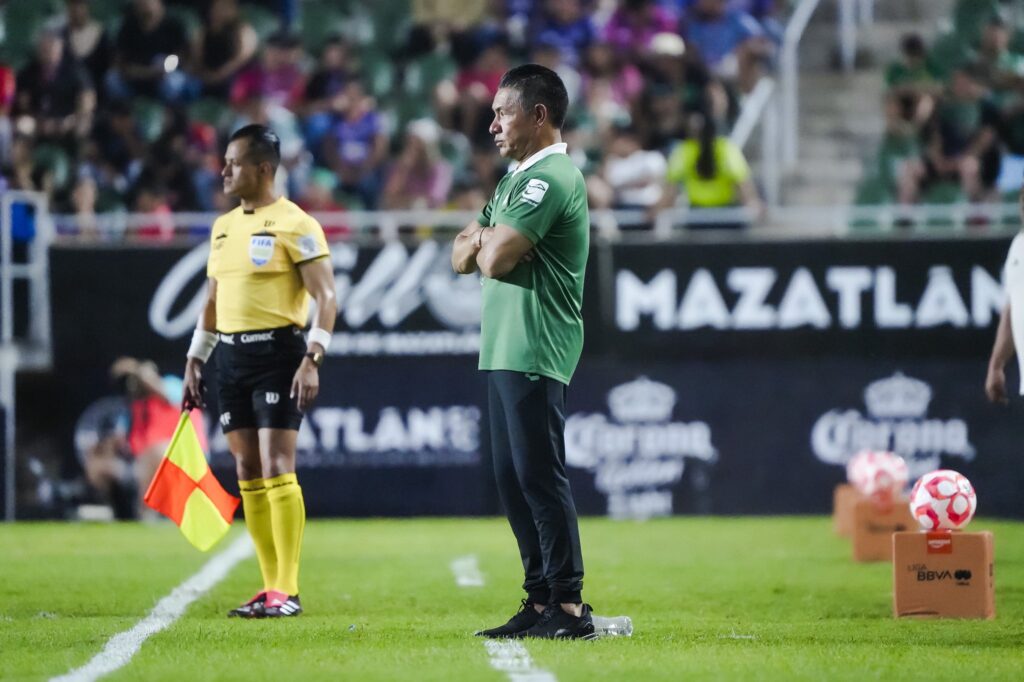 Nacho Ambriz renuncia y se va del Club León