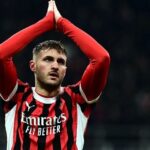 Santiago Giménez regresa a la convocatoria del Milan tras perderse 20 partidos y 150 días de ausencia