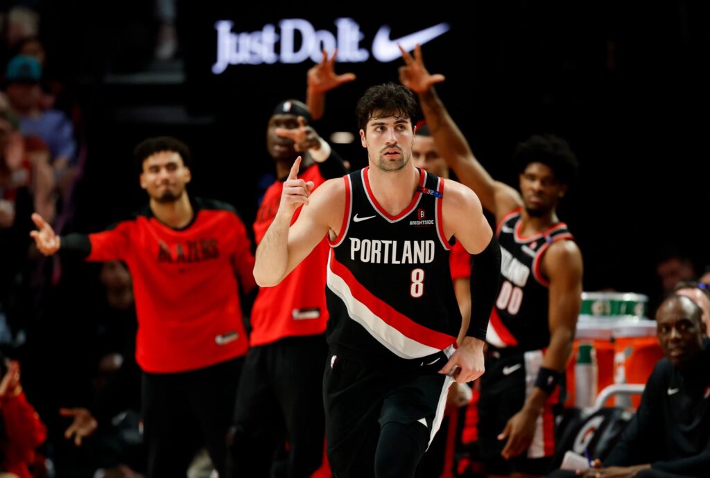 Sobreviven vía NBA en busca de los Playoffs de la NBA: Charlotte Hornets y Portland Trail Blazers
