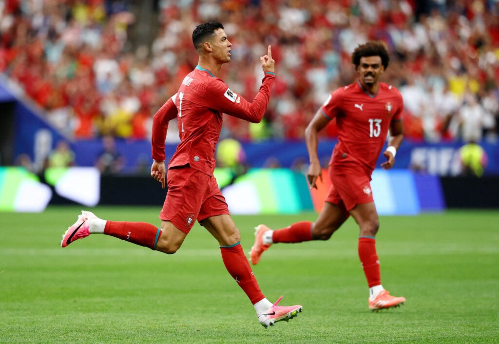 Portugal despierta con doblete de CR7 y golean 5-0 a Uzbekistán