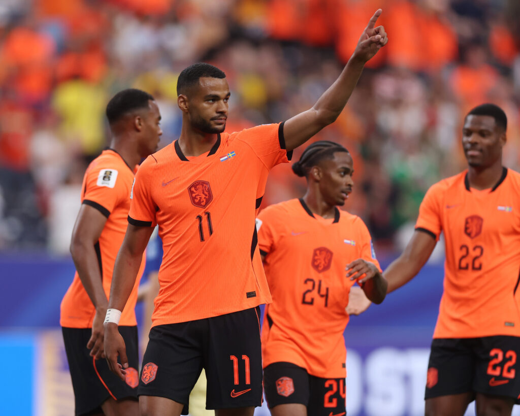 La selección ‘Orange’ dio una catedra de futbol ofensivo y con dobletes de Brobbey y Gakpo y el gol Summerville destronaron a los suecos