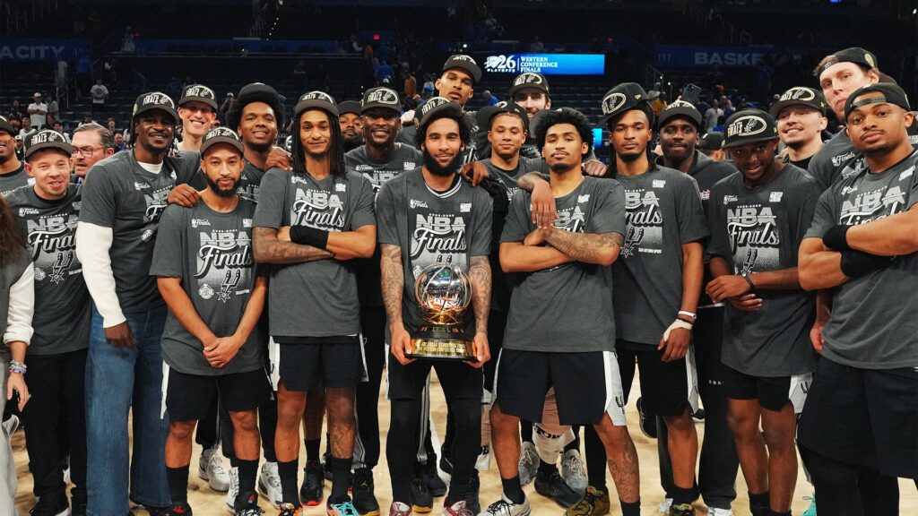 Spurs eliminan al Thunder y se cita con los Knicks en la Finales de la NBA