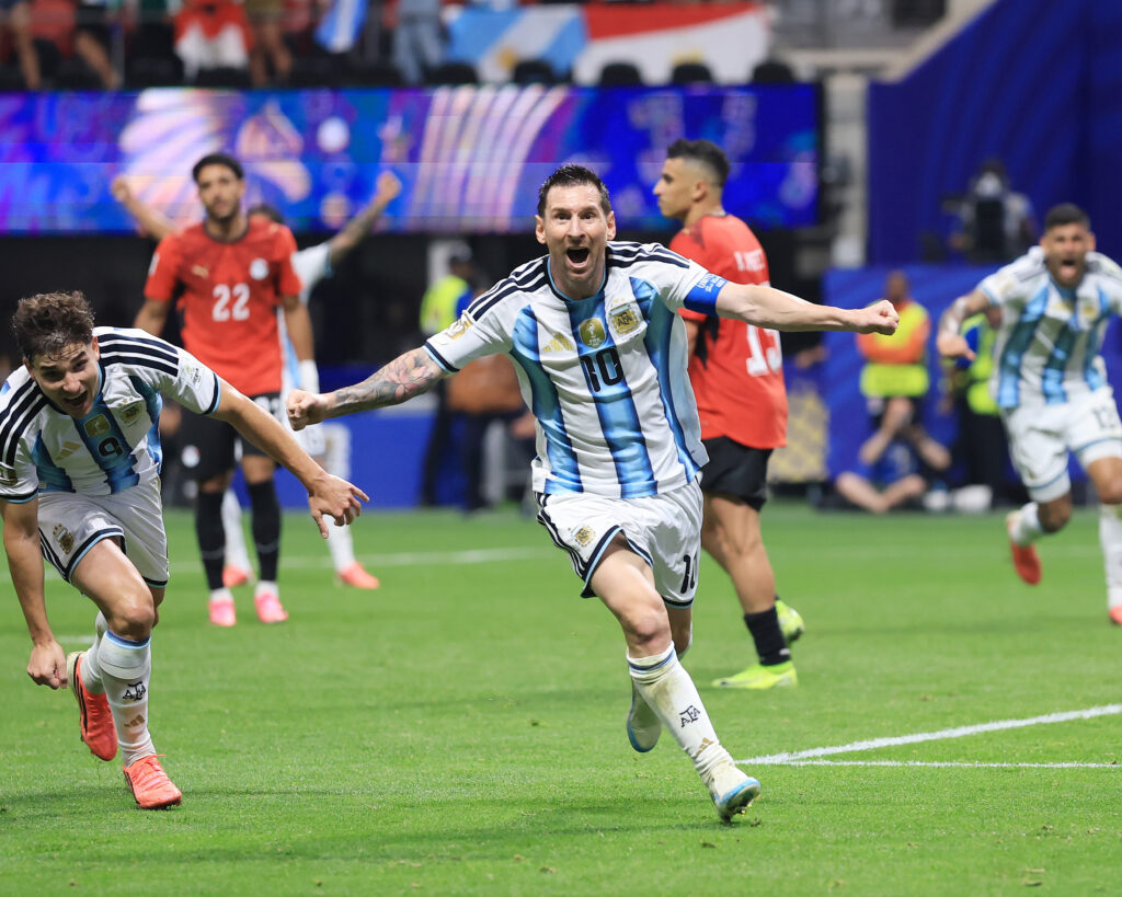 ¡Argentina enorme, avanza con remontada memorable a Cuartos de Final del Mundial 2026!