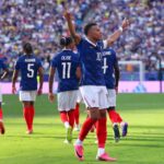 Francia con la autoridad del subcampeón del mundo avanza a Octavos de Final al vencer 3-0 a Suecia