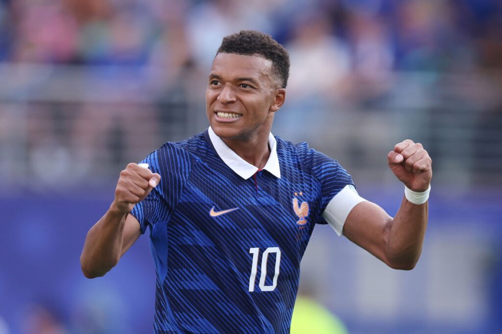 Kylian Mbappé conquista la Bota de Oro y se convirtió en el jugador más goleador de la historia de los mundiales