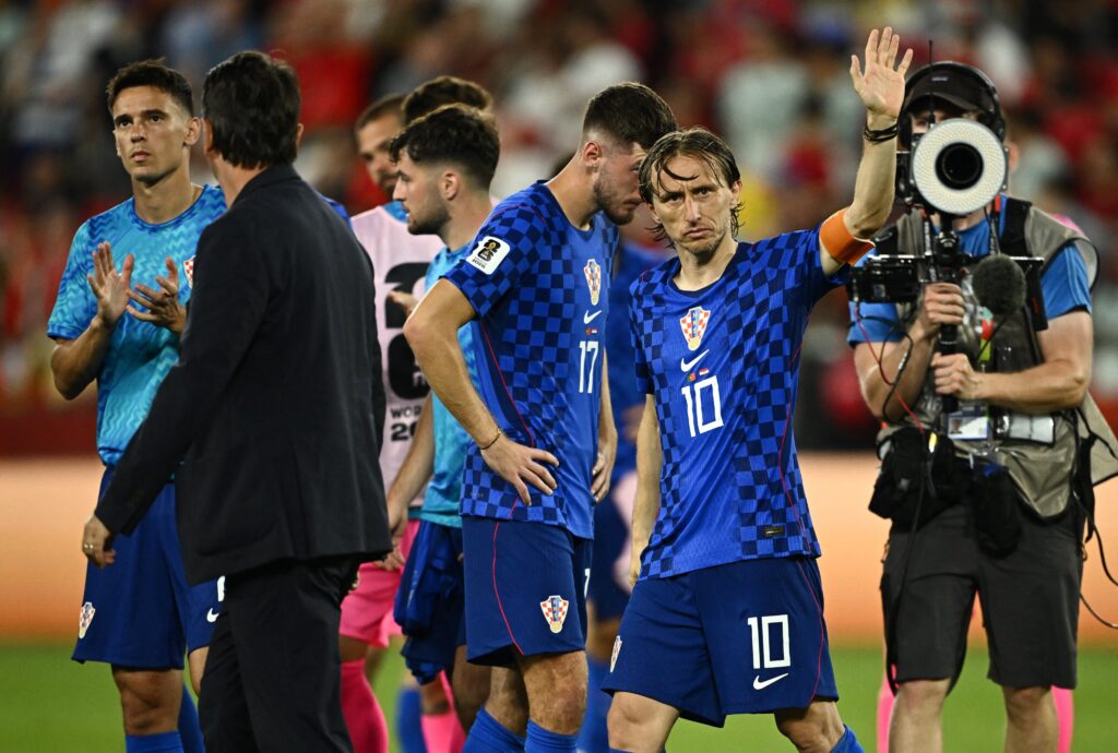 CR7 sigue soñando con Portugal que remonta y vence a Croacia 2-1 para instalarse en octavos de final