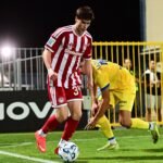 Armando “La Hormiga” González debuta con Olympiacos con victoria sobre Asteras Tripolis