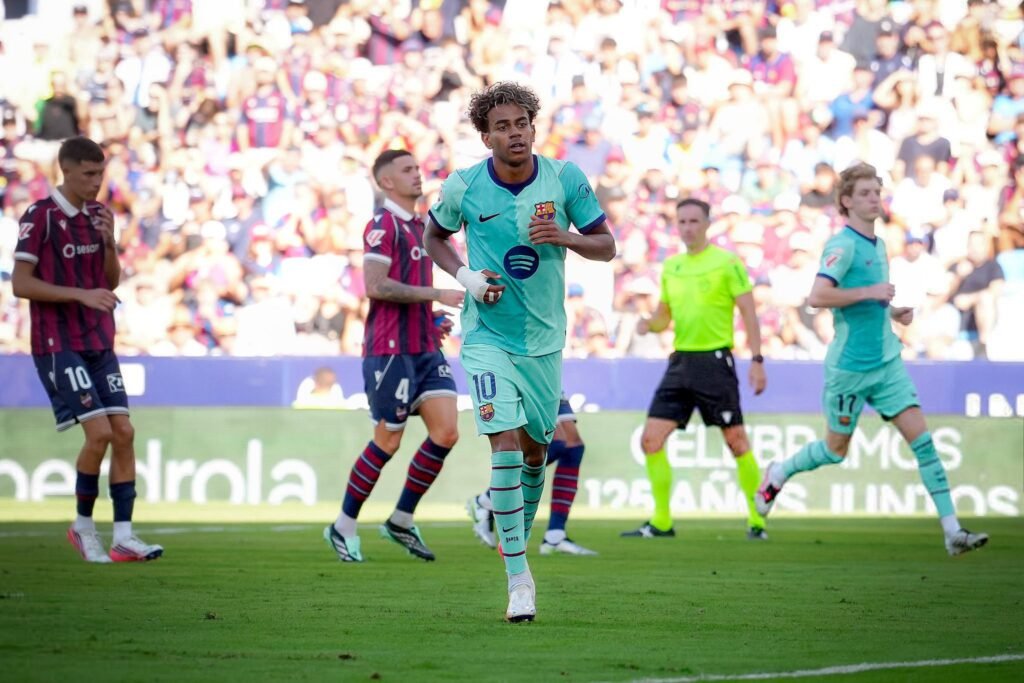 El FC Barcelona sigue imparable al vencer 4-2 al Levante para seguir líderes en LaLiga