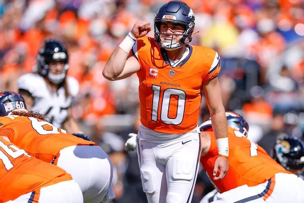 Los Denver Broncos con remontada lograron su primer triunfo en la NFL al dominar 20-13 a los Jacksonville Jaguars