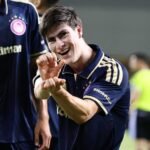 Armando ‘La Hormiga’ González anota su primer gol y asistencia con el Olympiacos