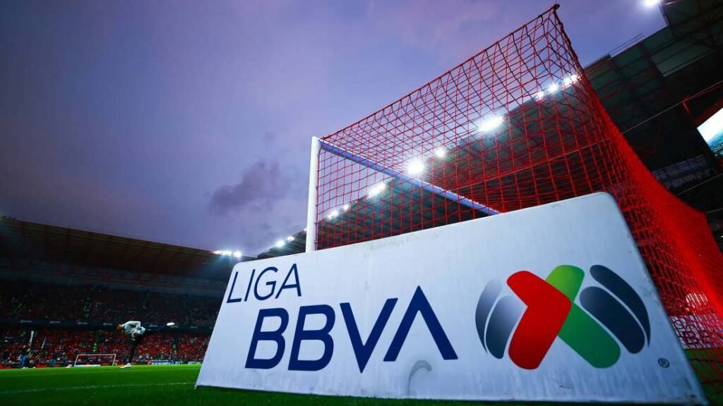 La CNA investigan prácticas monopólicas en el futbol mexicano