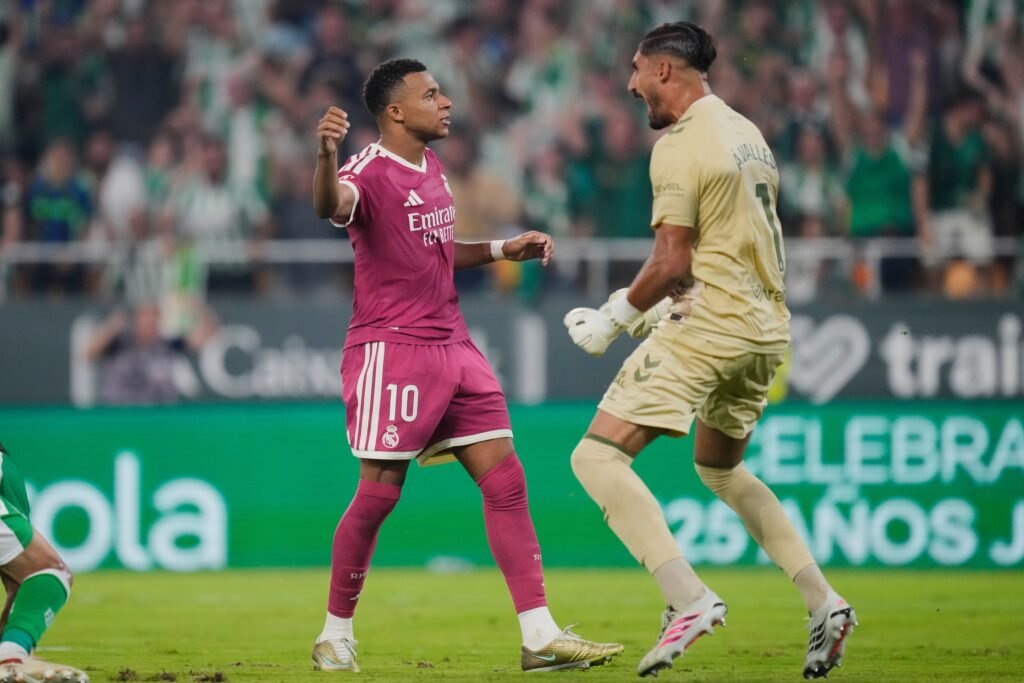 Real Madrid sufre en La Cartuja su primera derrota en LaLiga al perder 1-0 con el Real Betis