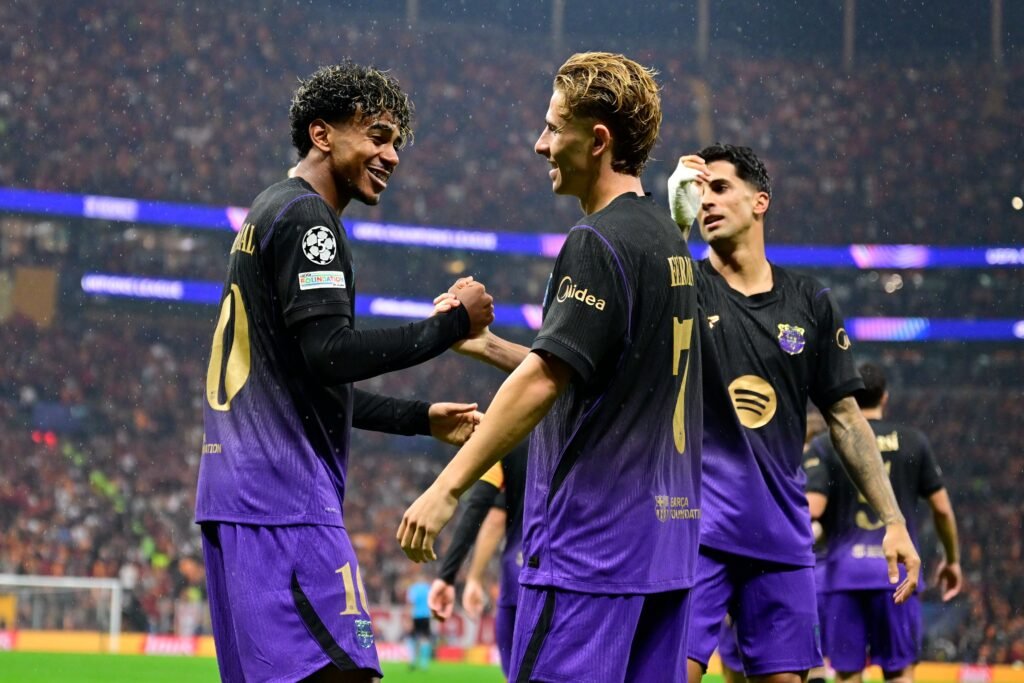 El Barça gana y golea con remontada 4-1 al Galatasaray en el arranque de la Jornada 2 de la Champions League